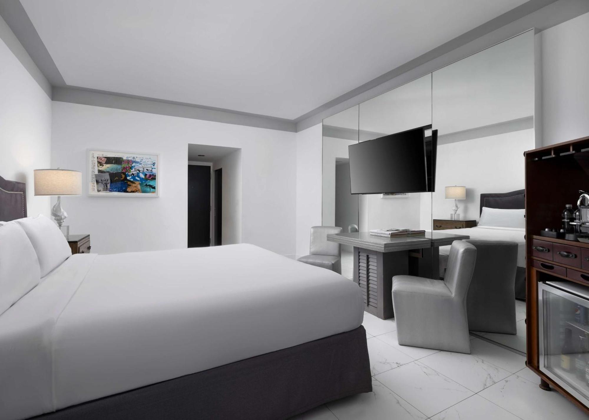 Nautilus Sonesta Miami Beach Luaran gambar A room at the hotel
