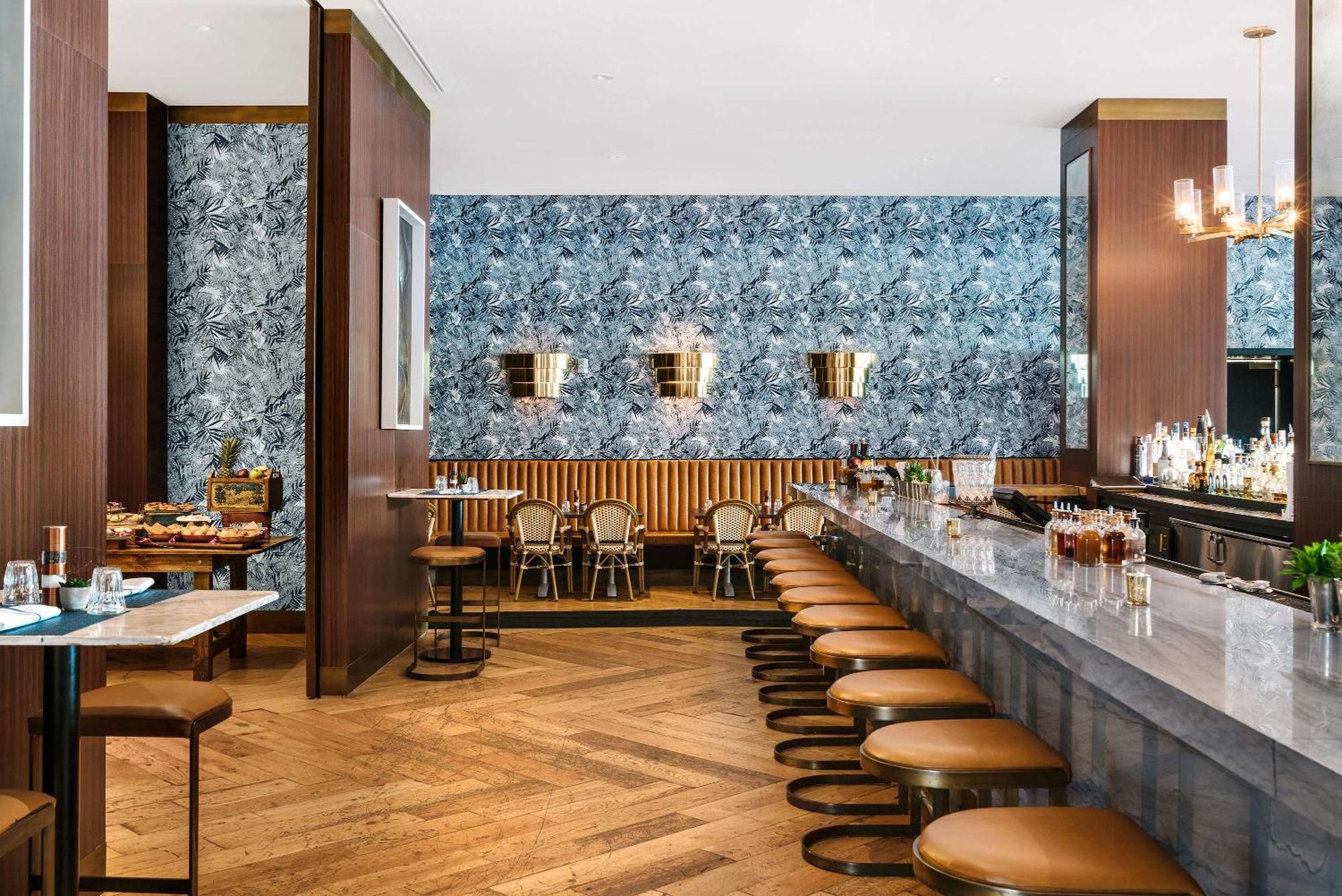 Nautilus Sonesta Miami Beach Luaran gambar The bar at the restaurant
