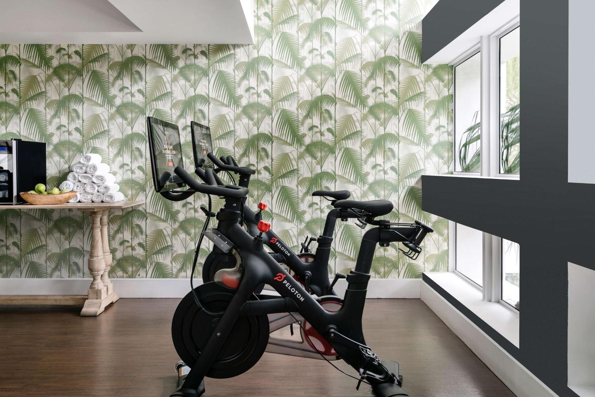 Nautilus Sonesta Miami Beach Luaran gambar Peloton stationary bike