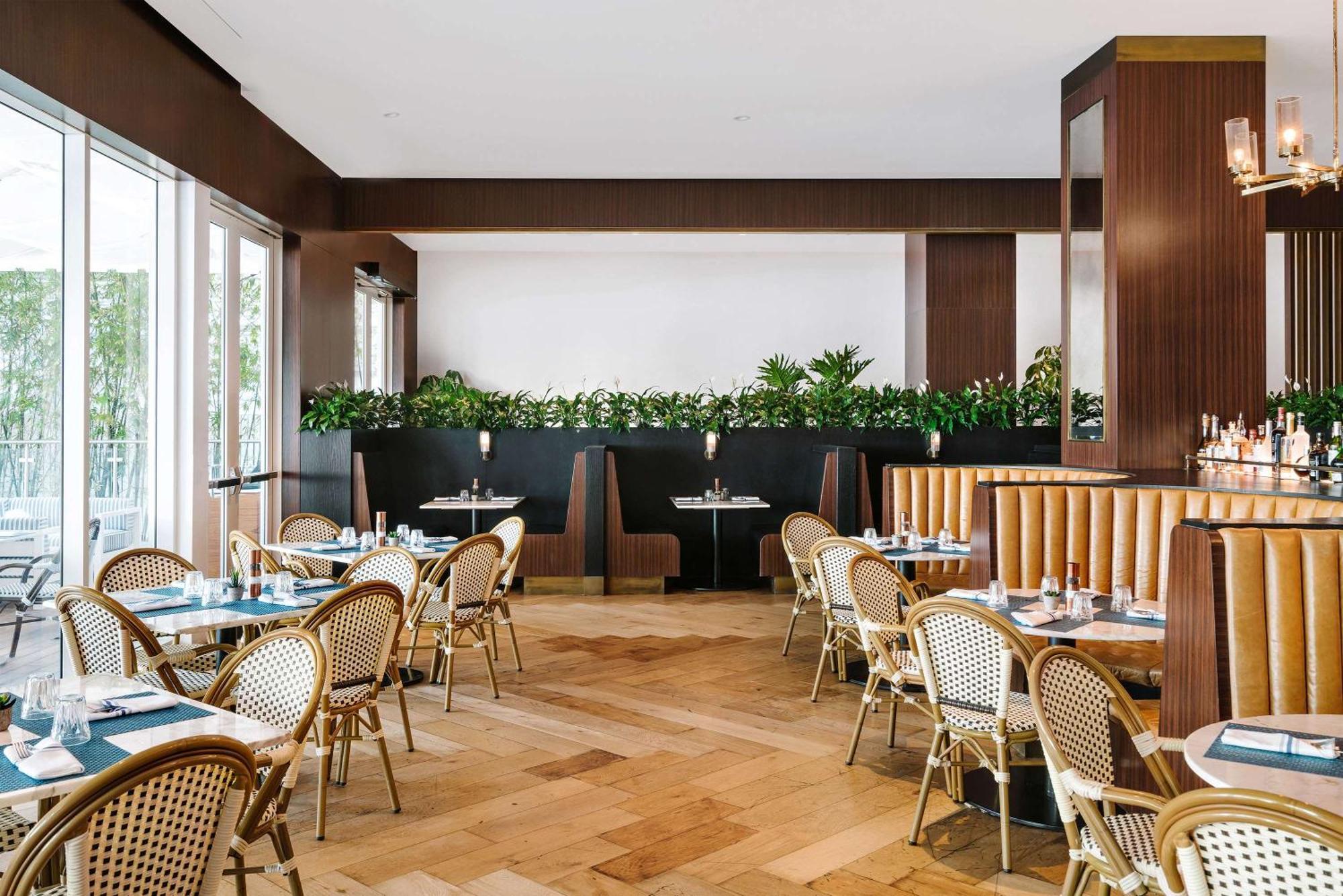 Nautilus Sonesta Miami Beach Luaran gambar The interior of the restaurant